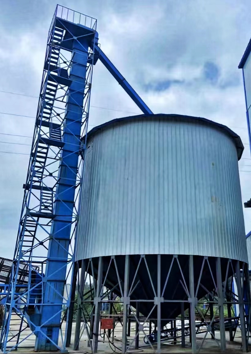 日產120噸 廣富蒸汽玉米壓片機組--長春長嶺縣領航農業發展有限公司生產基地